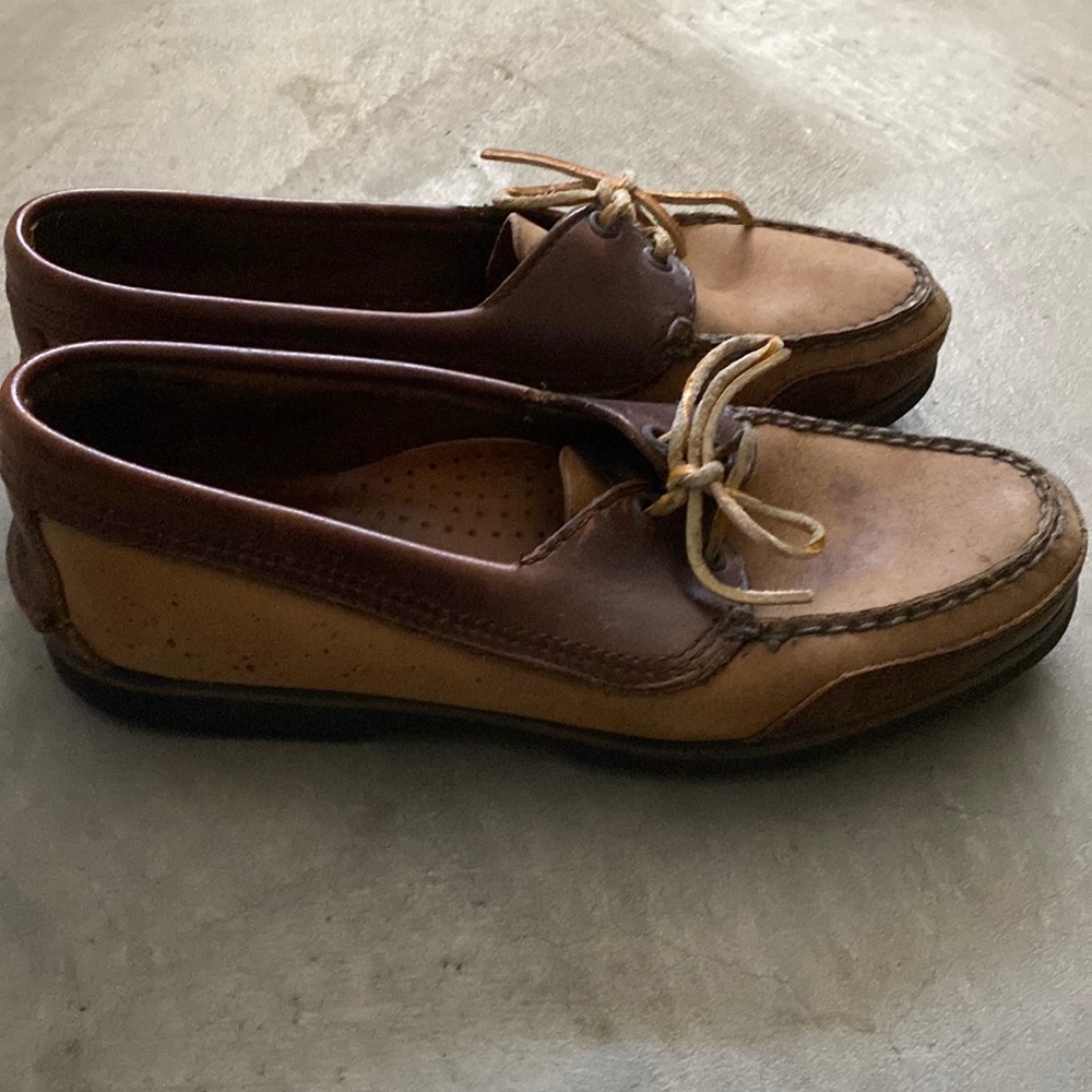Women’s Wolverine Wilderness leather boat loafers with Vibram soles size…